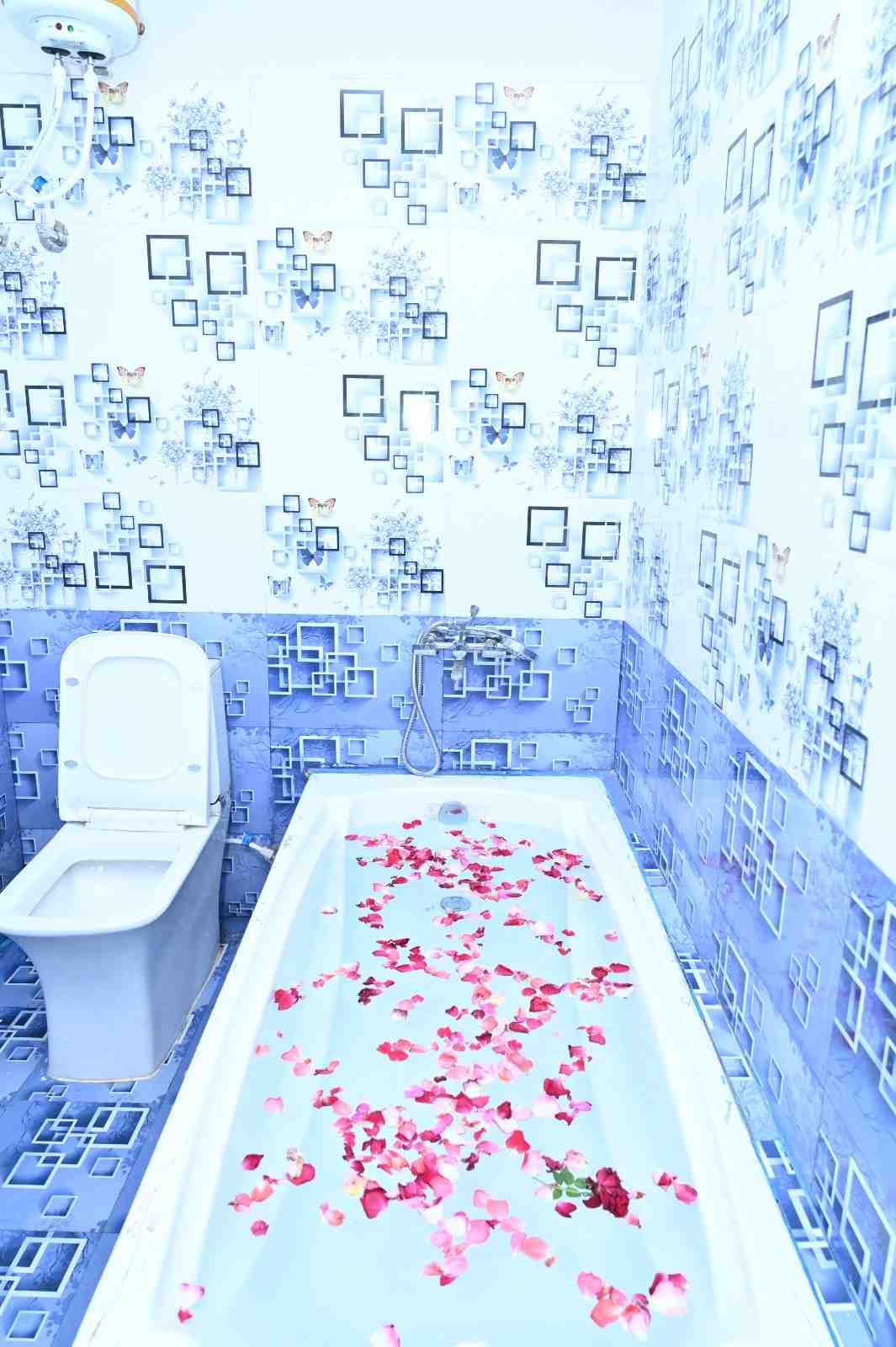 Suite Bathroom